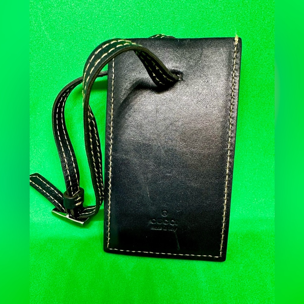 Gucci Black Leather Luggage Tag with Cream Stitching